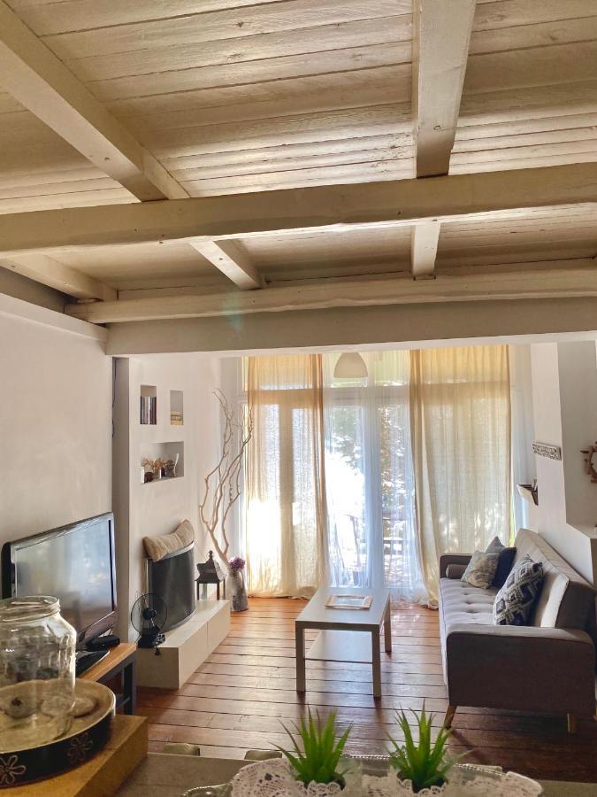 Melolia Estate Apartment Thebes ภายนอก รูปภาพ