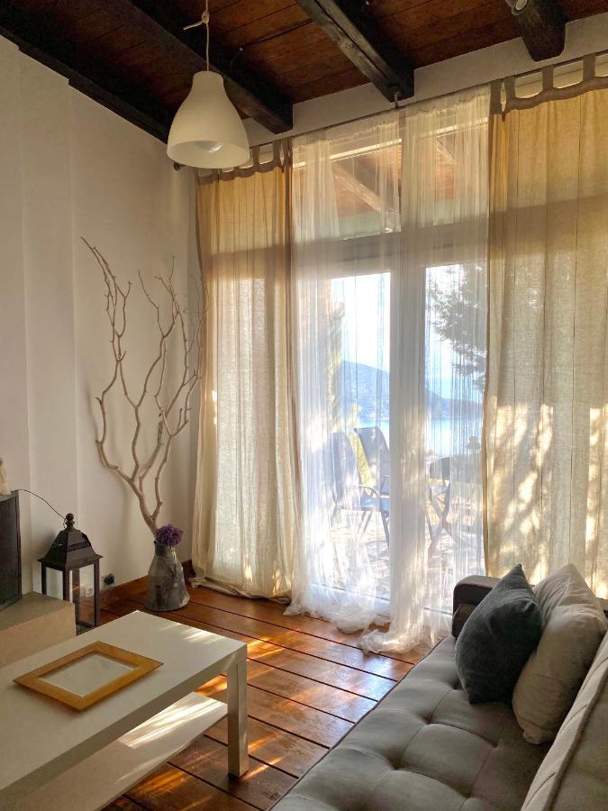 Melolia Estate Apartment Thebes ภายนอก รูปภาพ
