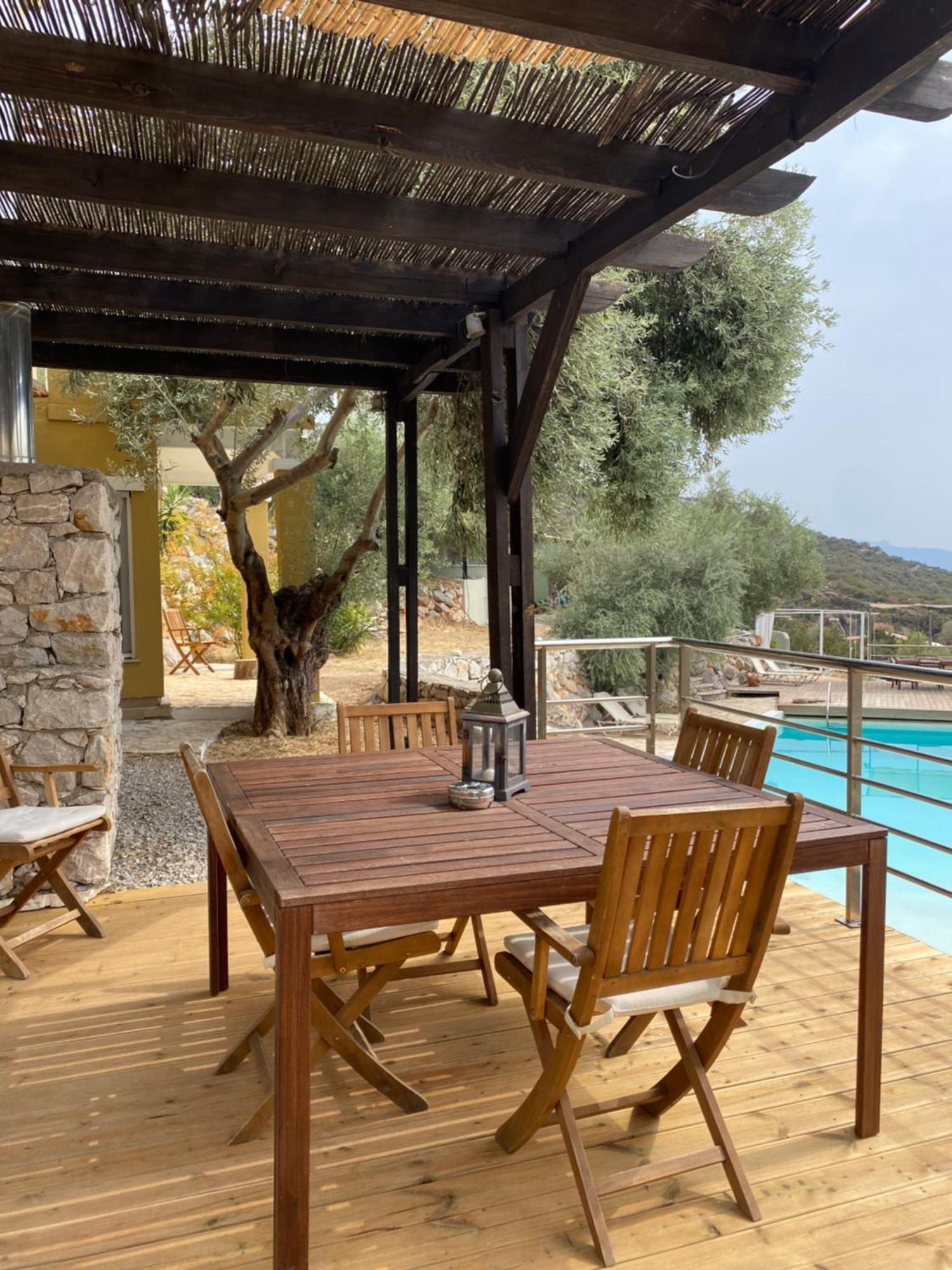 Melolia Estate Apartment Thebes ภายนอก รูปภาพ